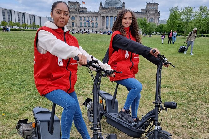 3-H E-scooter Sightseeing Tours in Berlin - Gendarmenmarkt and imperial Berlin