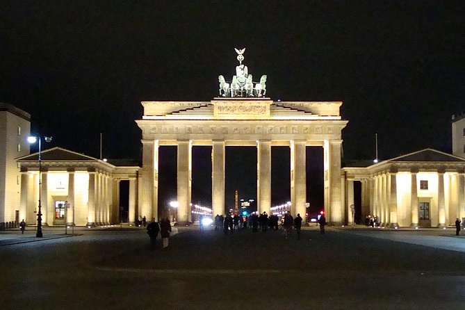 4 hours tour "The Best of Berlin" - Bebelplatz and the empty library memorial