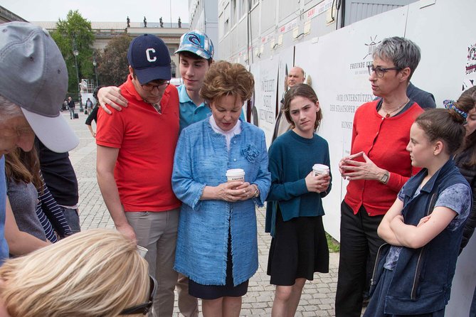 4 hours tour "The Best of Berlin" - Neue Wache and Berlin’s memorial to war and dictatorship