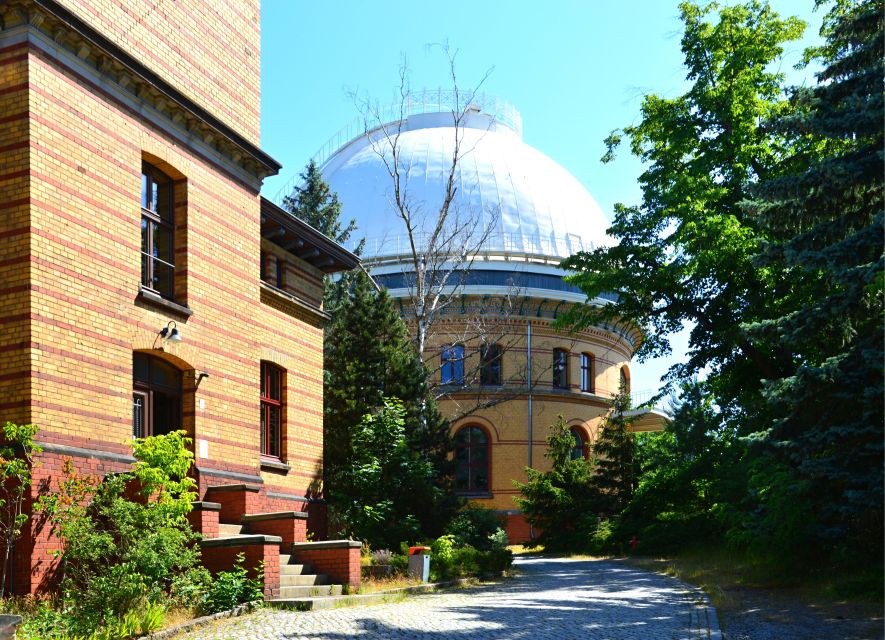 Albert Einstein in Berlin Private Guided Tour - Guide quality and private-tour value