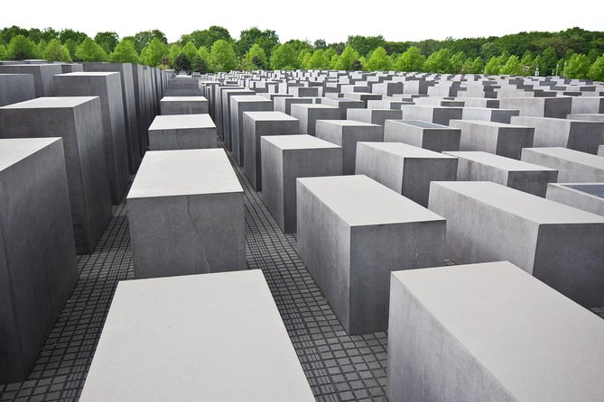 All-in-One Berlin Highlights on Foot: Private Walking Tour - Checkpoint Charlie and the Berlin Wall
