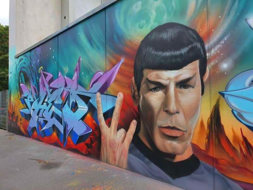 Alternative Berlin / Street art tour - Private group - Who will get the most from this tour?