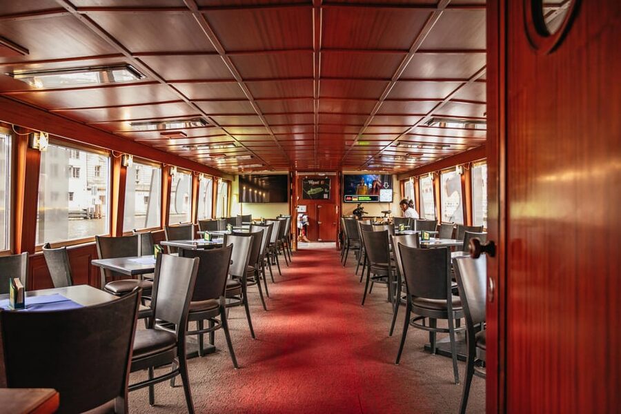 Berlin: 1-Hour City Sightseeing Cruise - Weather, seating, and the best time to go