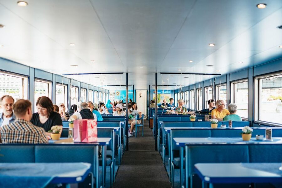 Berlin: 1-Hour City Tour by Boat with Guaranteed Seating - Finding the Friedrichstraße departure point