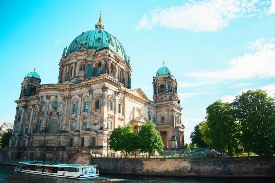 Berlin: 1-Hour Guided Tour of the Historic Center - Berlin Palace and the Humboldt Forum finish