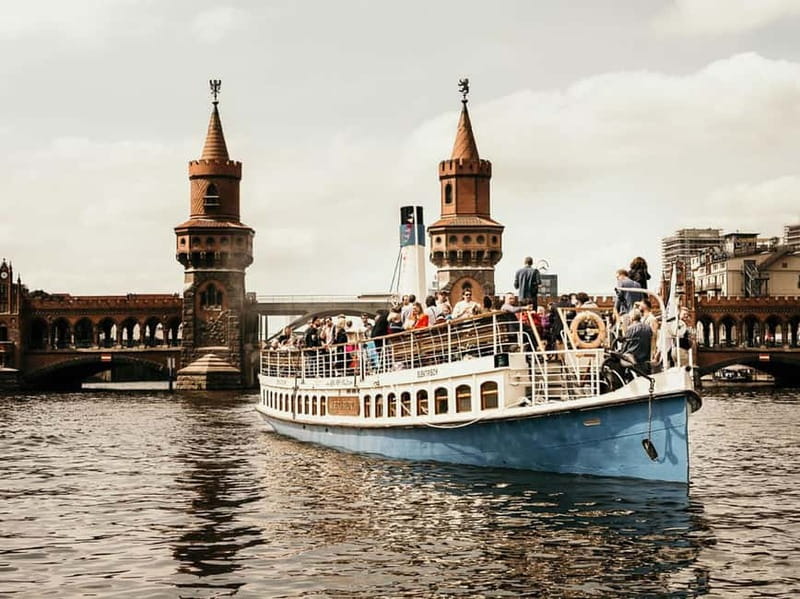 Berlin: 2.5-Hour Beer & Sunset Sightseeing Boat Cruise - Why Berlin looks different from the River Spree
