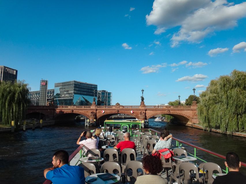 Berlin: 2.5-Hour East Side Boat Cruise with Commentary - Museum Island and Berlin Cathedral from the river