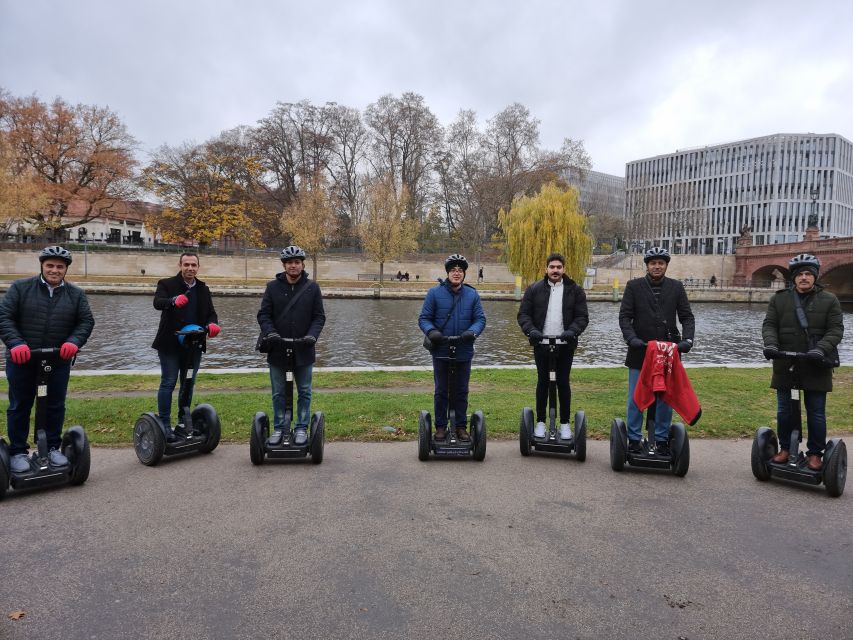 Berlin: 2-H VIP Private Guided Segway Tour - Starting with Segway practice