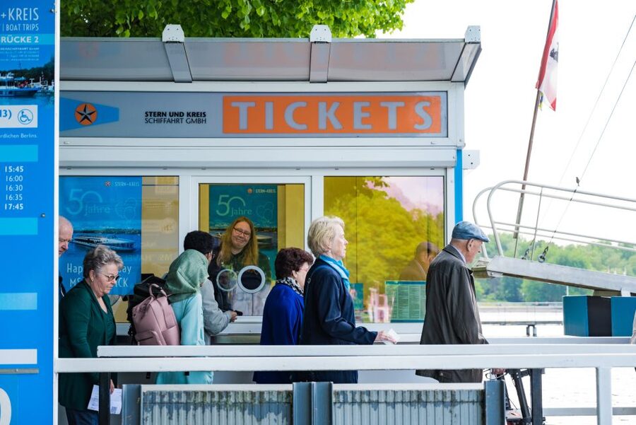 Berlin: 2-Hour Lake Oberhavel Cruise from Tegel - The return through Saatwinkler Enge