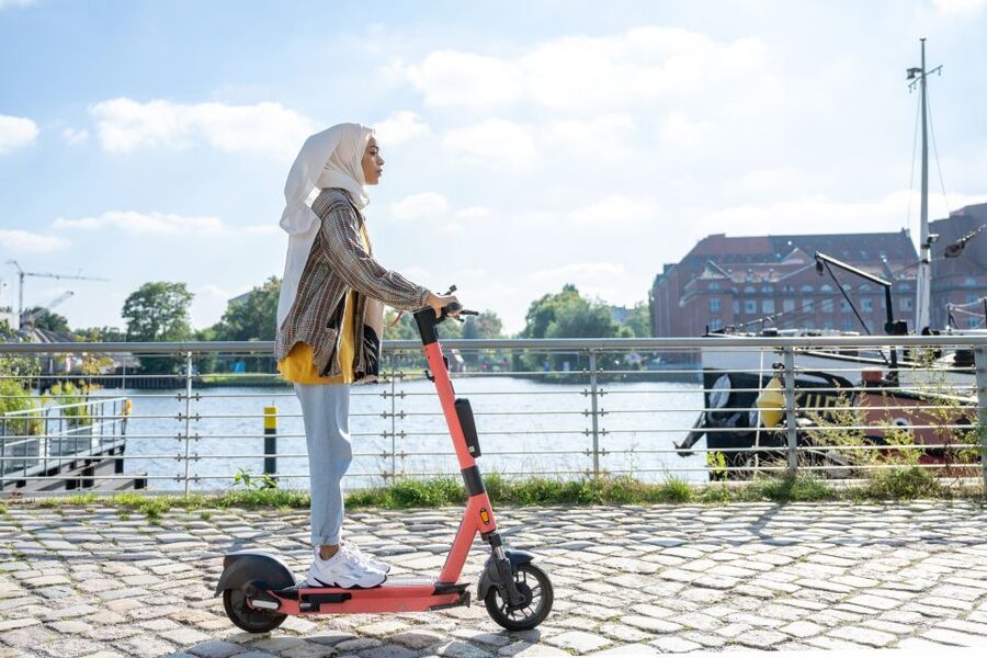 Berlin: 3-H Top Sights Guided E-Scooter Tour - The Spree, Victory Column, and Berlin’s green side