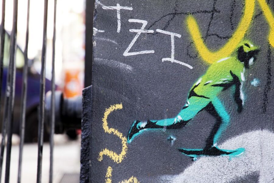 Berlin: 3-Hour Street Art Tour - Markthalle Neun and the neighborhood experience