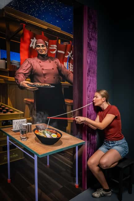 Berlin: 3D TrickArt Museum - Tickets - From a Spree Boat to a Giant Whale
