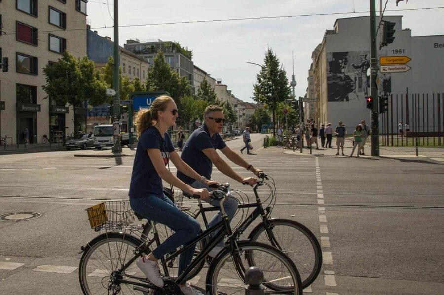 Berlin: 48-Hour or 72-Hour Bike Rental - Riding the Spree and crossing Berlin’s old divide