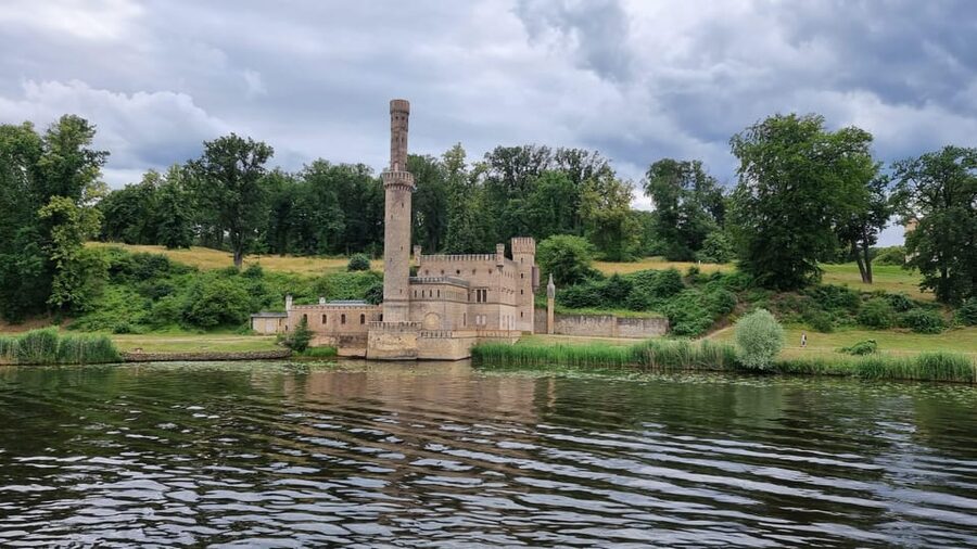 Berlin: 7 Lakes Boat Tour through the Havel Landscape - Jungfernsee and the Church of the Redeemer