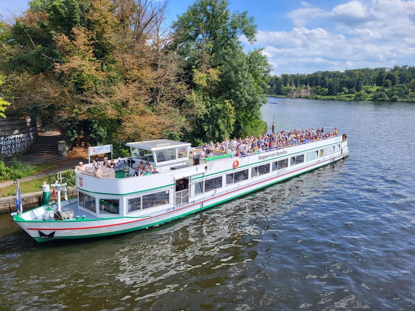 Berlin: 7 Lakes Boat Tour through the Havel Landscape - Starting at Lindenufer in Spandau