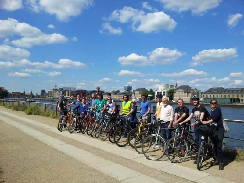 Berlin: Alternative Berlin Bike Tour - Starting in Nikolaiviertel, where Berlin began