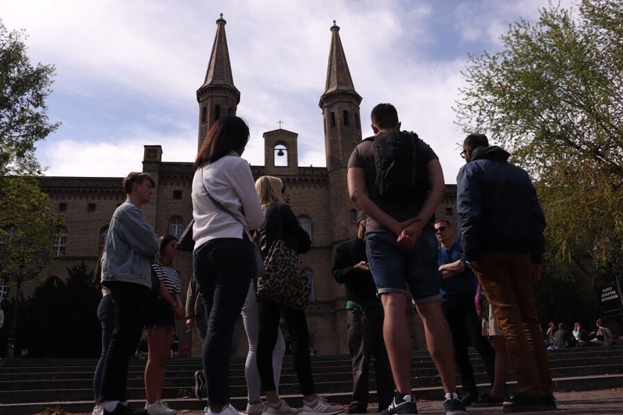 Berlin: Alternative Berlin Walking Tour - Why this tour shows a more useful Berlin