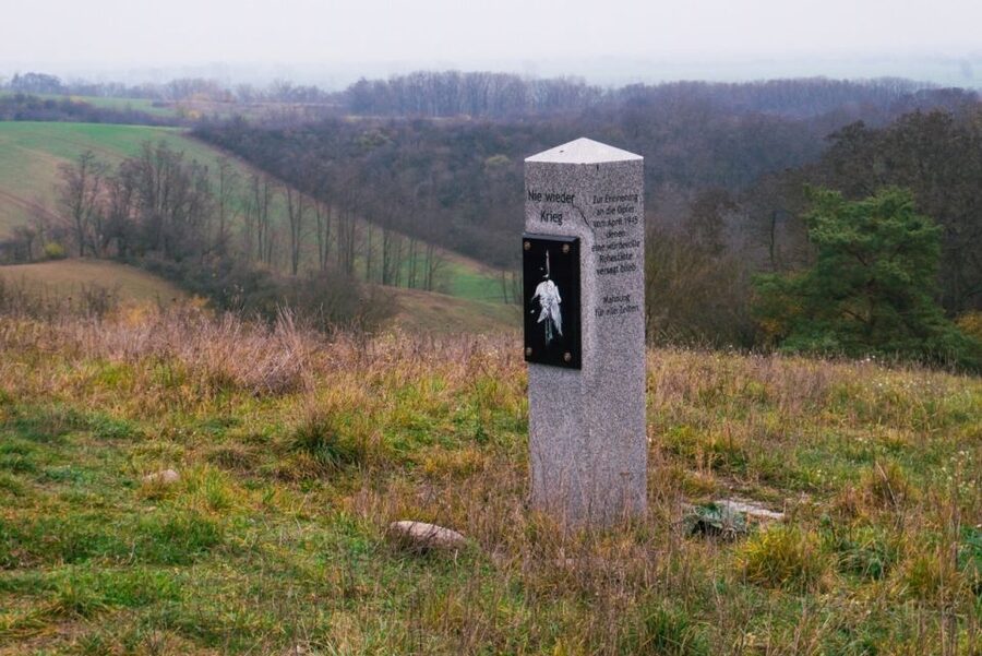 Berlin: Battle for Seelow Heights WW2 tour -Clash of Titans - Starting with the Seelow Heights War Museum