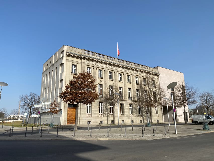 Berlin Battlefield Tour - Operation Berlin 1945 - Price, pace, and practical comfort