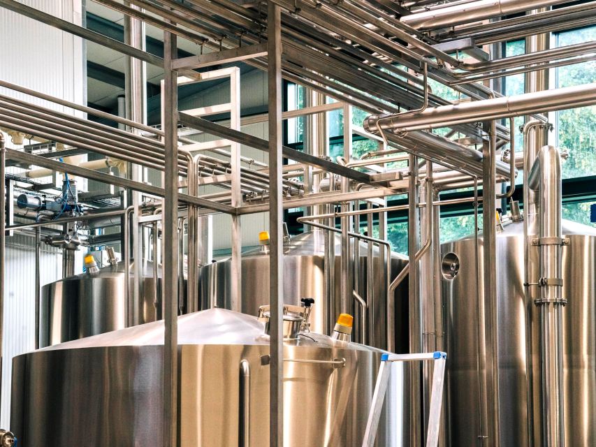 Berlin: Berliner Berg Brewery Tour with Beer Tasting - The second 45 minutes: five beers with guidance