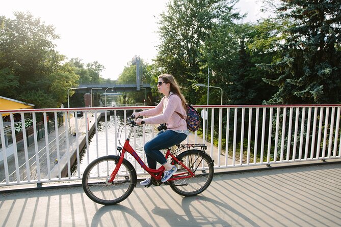 Berlin Bike and Electric Bike Rentals - Choosing a standard bike or electric option