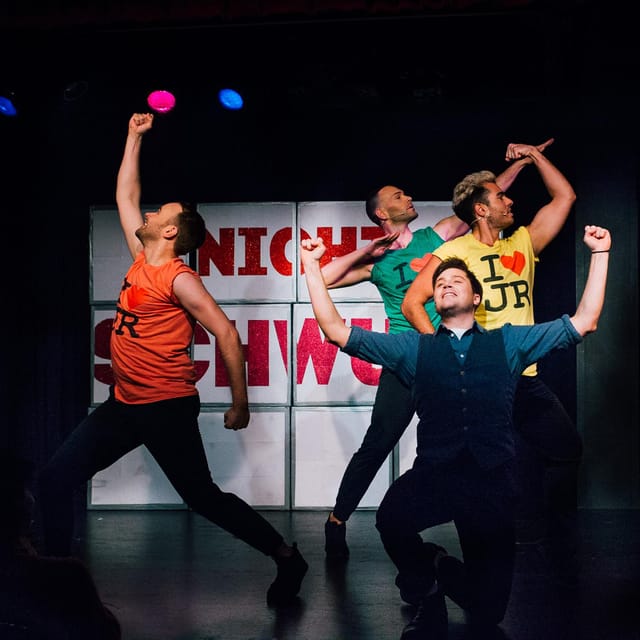 Berlin: BKA Theater "Operetta for two gay tenors" - What the music brings to the evening