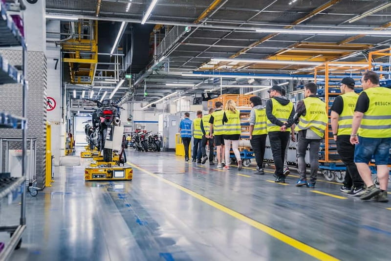 Berlin: BMW Motorrad Production – See How Bikes Are Built - Electromobility and the future of production