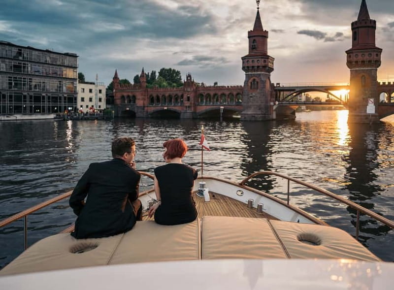 Berlin: Boat Sightseeing Tour on Electric Motor Yacht - Finding the yellow jetty beside Berlin Cathedral