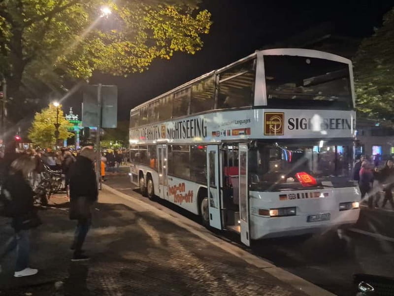 Berlin: Bus Tour by Night with Live Commentary - Why Berlin looks different after sunset