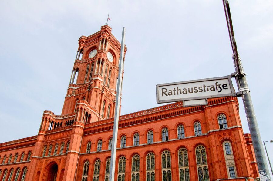 Berlin: City Center Walking Tour - Bebelplatz and the Prinzessinnenpalais garden