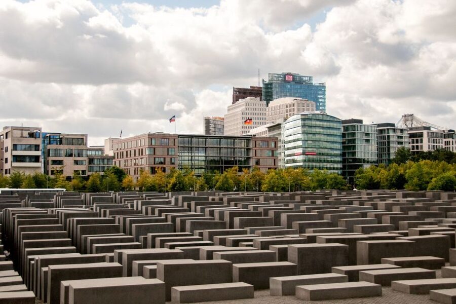 Berlin: City Sightseeing Hop-On Hop-Off Bus Tour - East Side Gallery and Ostbahnhof