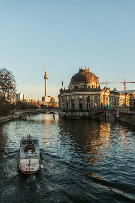 Berlin: City tour - Best of Berlin - A strong first look at Berlin, beginning at Potsdamer Platz