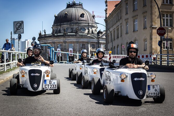 Berlin City Tour in a Mini Hotrod - Driving through central Berlin