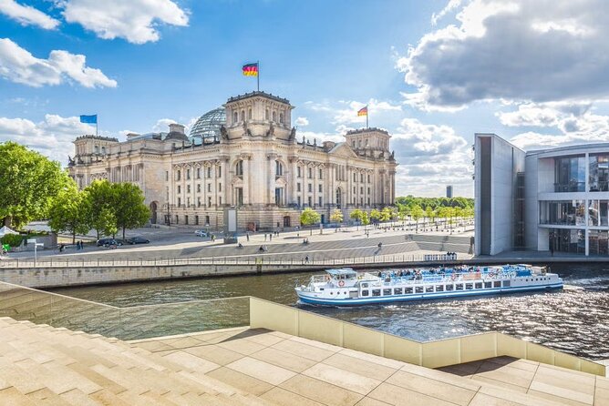 Berlin Complete in one day - A fast route through Berlin’s difficult past