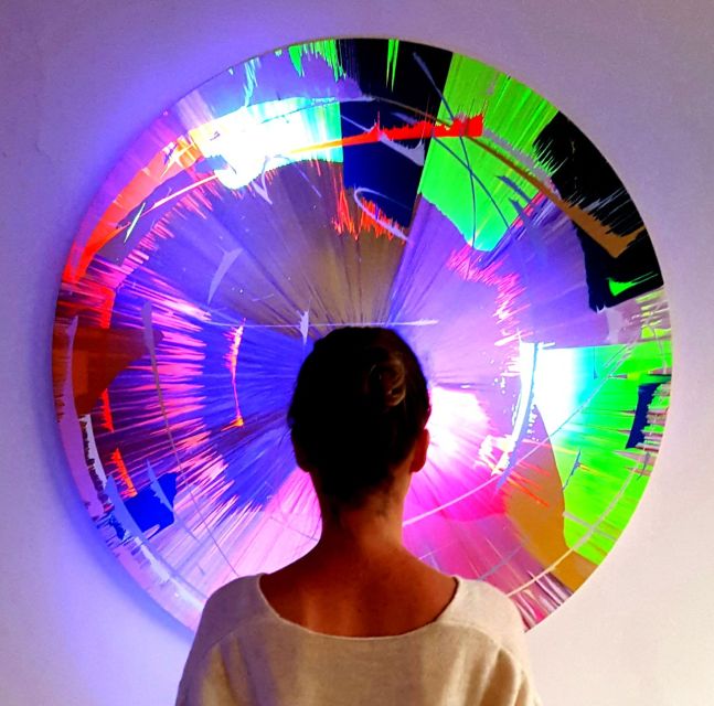 Berlin: Create Your Own Spin Painting at Jans Echternacht - Key points before you book