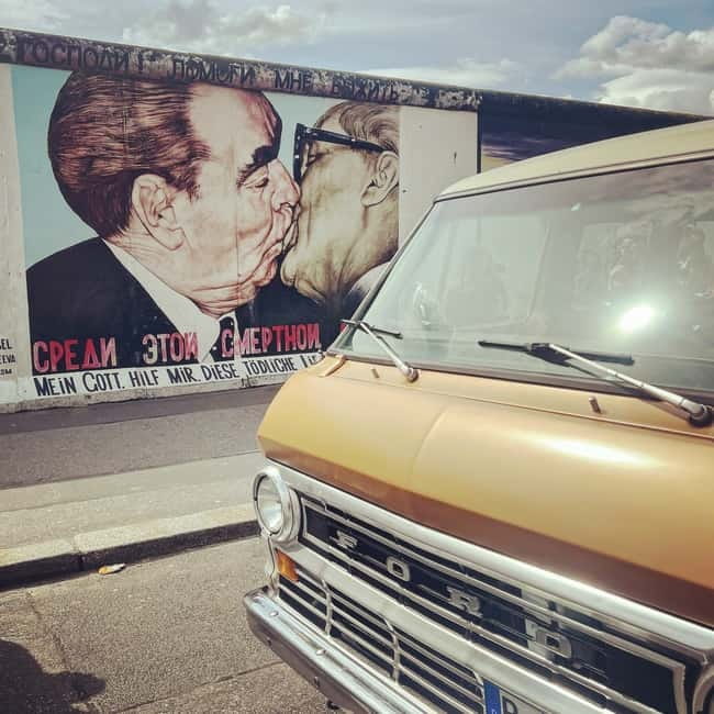 Berlin: DIY & Subculture Sightseeing in a 1972 Ford Van! - Starting beside the East Side Gallery
