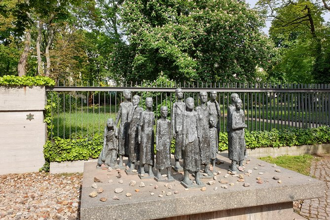 Berlin during Nazism - Tour in Italian - The Resistance Memorial and the July 20 plot