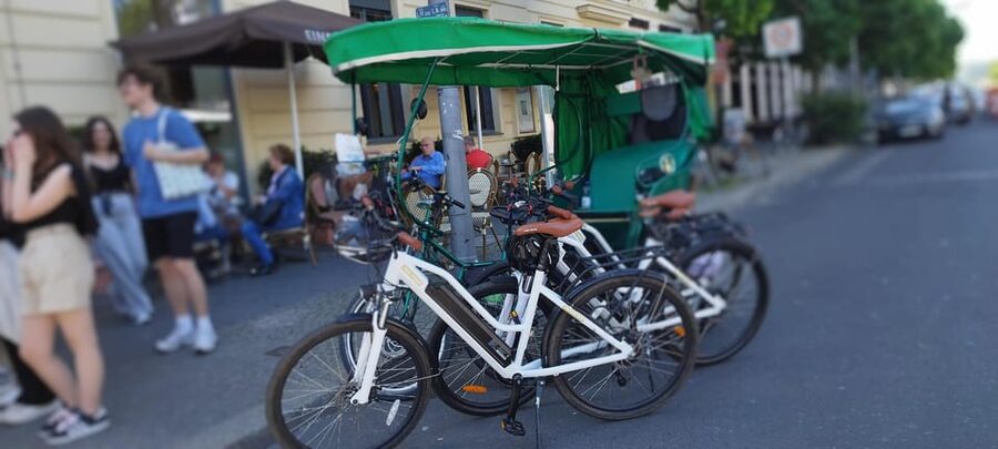 Berlin (E)Bike Tour Historical Highlights in Small groups - TV Tower and Museum Island: Berlin’s older center