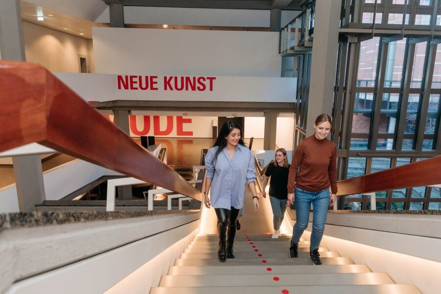 Berlin: Entry Ticket To The Kunstgewerbemuseum - Modern industrial design changes the mood