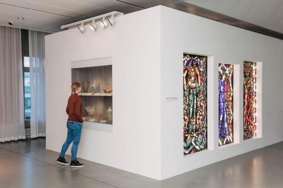 Berlin: Entry Ticket To The Kunstgewerbemuseum - Medieval reliquaries and carved wooden pictures