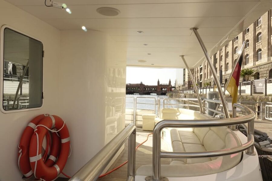 Berlin: Exclusive Boat Tour on a Solar-Powered Catamaran - The government district and Berlin Hauptbahnhof