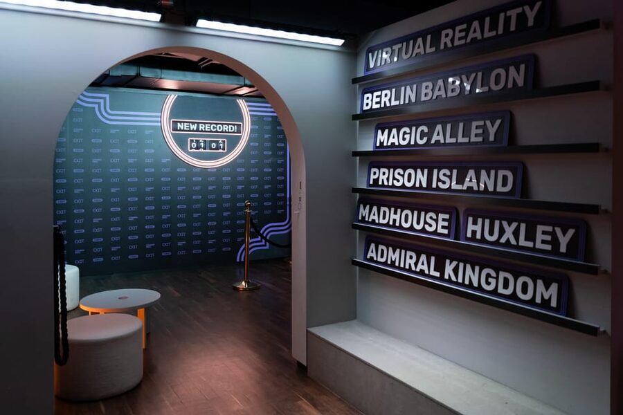 Berlin: EXIT Escape Room Games & Virtual Reality Adventures! - Choose between escape rooms and virtual reality