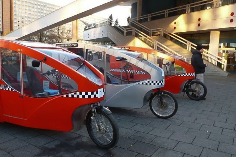 Berlin Express: Private 1-Hour E-Rickshaw Ride - Who will get the most from this Berlin ride