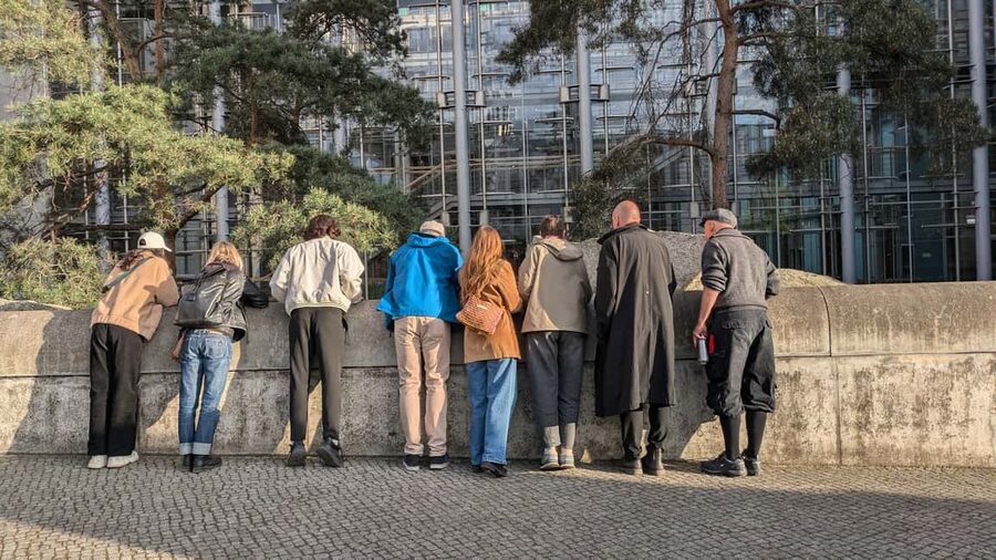 Berlin: Government District around the Reichstag Guided Tour - Why Berlin’s government quarter matters