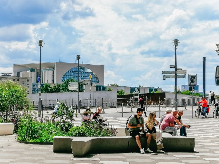 Berlin: Government Quarter Tour and Reichstag Dome Visit - The rooftop terrace and glass dome