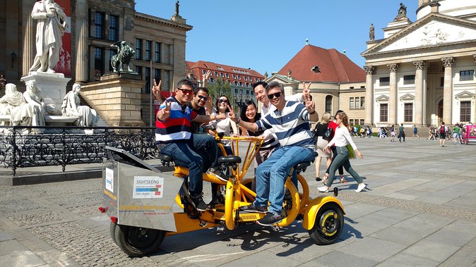 Berlin : Guided Private Sightseeing Tours with Funbikes, Teambikes - Unter den Linden and the Tiergarten