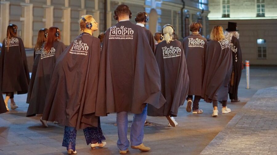 Berlin: Guided Walking Tour by Night - Why Nikolaiviertel works so well at night