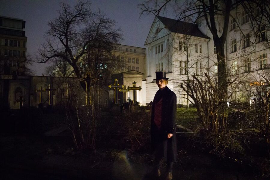 Berlin: Haunted Guided Live Theatre Tour in German - Berlin’s Dark Stories Begin at the Klosterruine