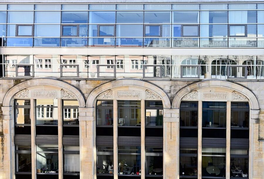 Berlin: Hidden gems around the Gendarmenmarkt - Guided walking tour - Why Gendarmenmarkt rewards a closer look