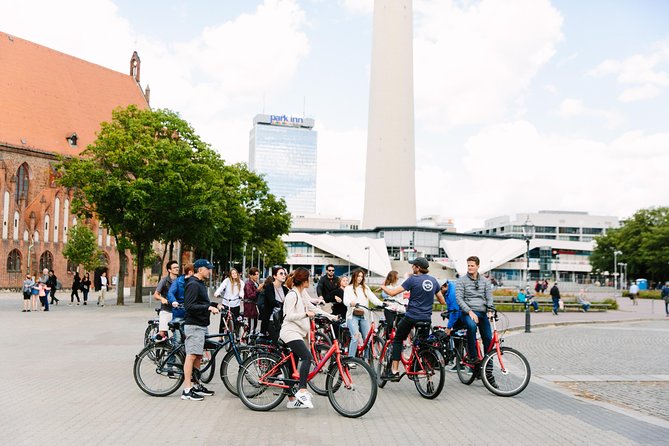 Berlin Highlights: 3-Hour Bike Tour - Brandenburg Gate, Berlin’s famous city symbol